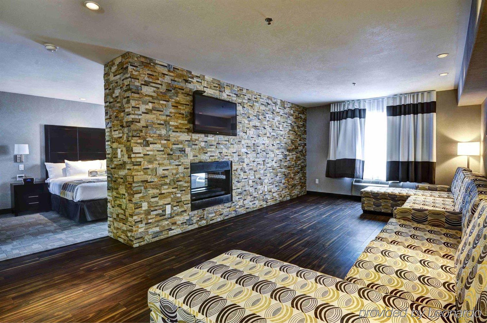 Home Inn & Suites - Swift Current Esterno foto