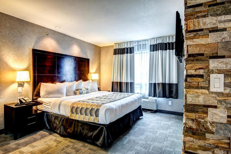 Home Inn & Suites - Swift Current Esterno foto